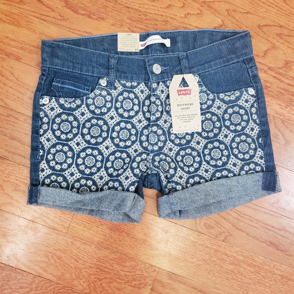 Girl's Levi shorts